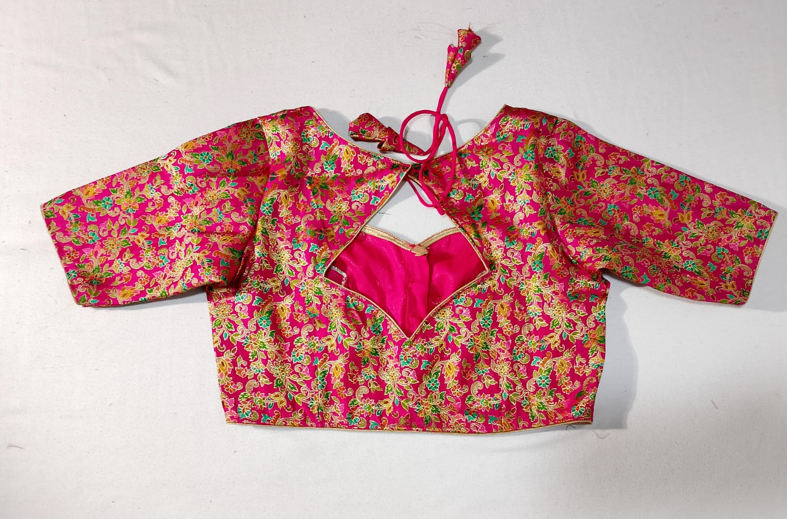 N442: Ready To Ship Beautiful Banarasi Kani Saree With Stitched Blouse