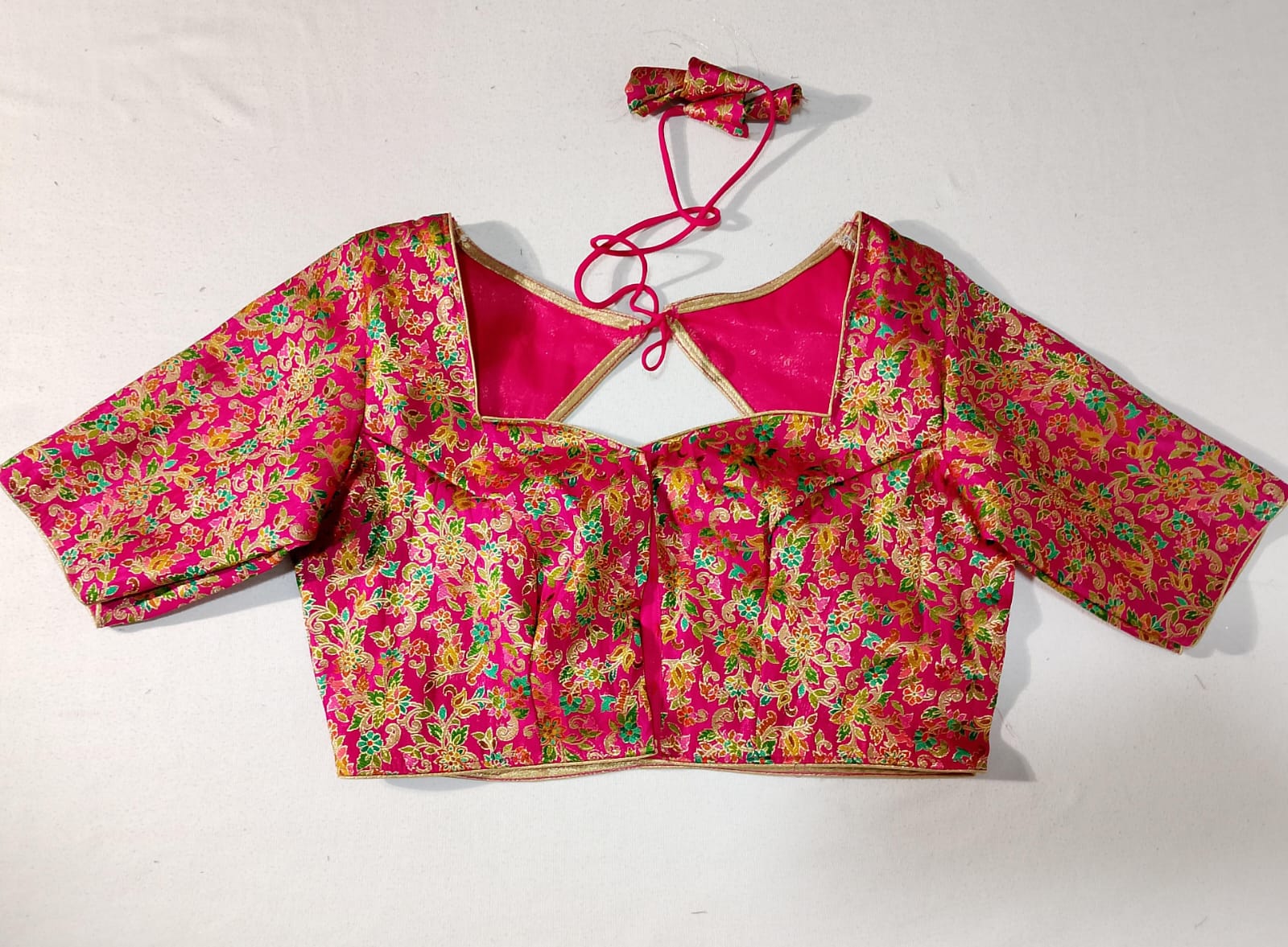 N444: Ready To Ship Beautiful Saree With Stitched Blouse