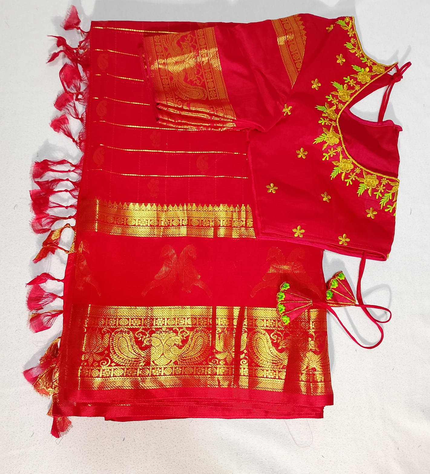 N447: Ready To Ship Beautiful Saree With Stitched Blouse