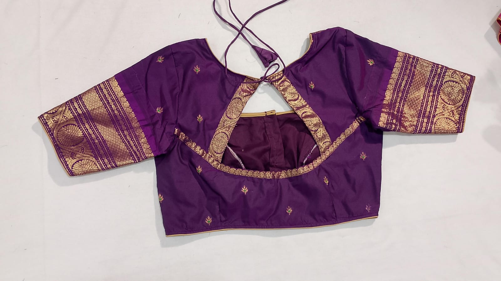 N133: Ready To Ship Beautiful Saree With Stitched Blouse