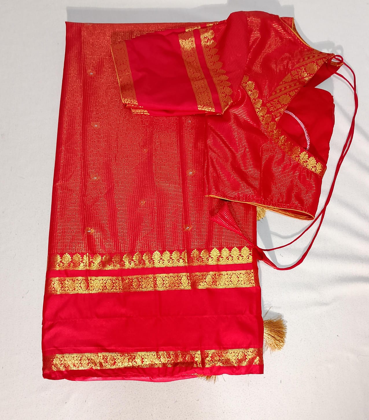 N489: Ready To Ship Beautiful Gadwal Saree With Stitched Blouse