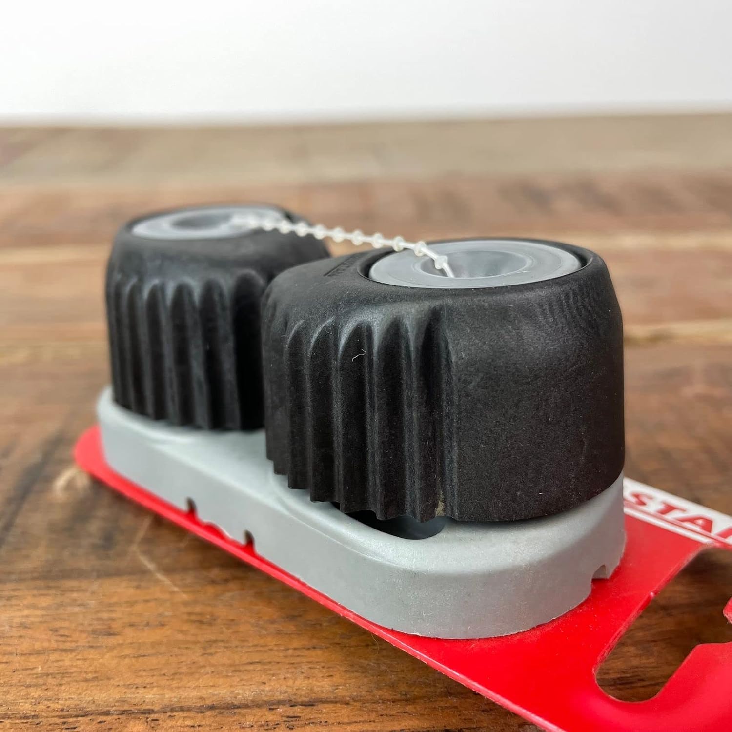 RONSTAN Large C-Cleat Cam Cleat — 506 lb Load Limit, Grey