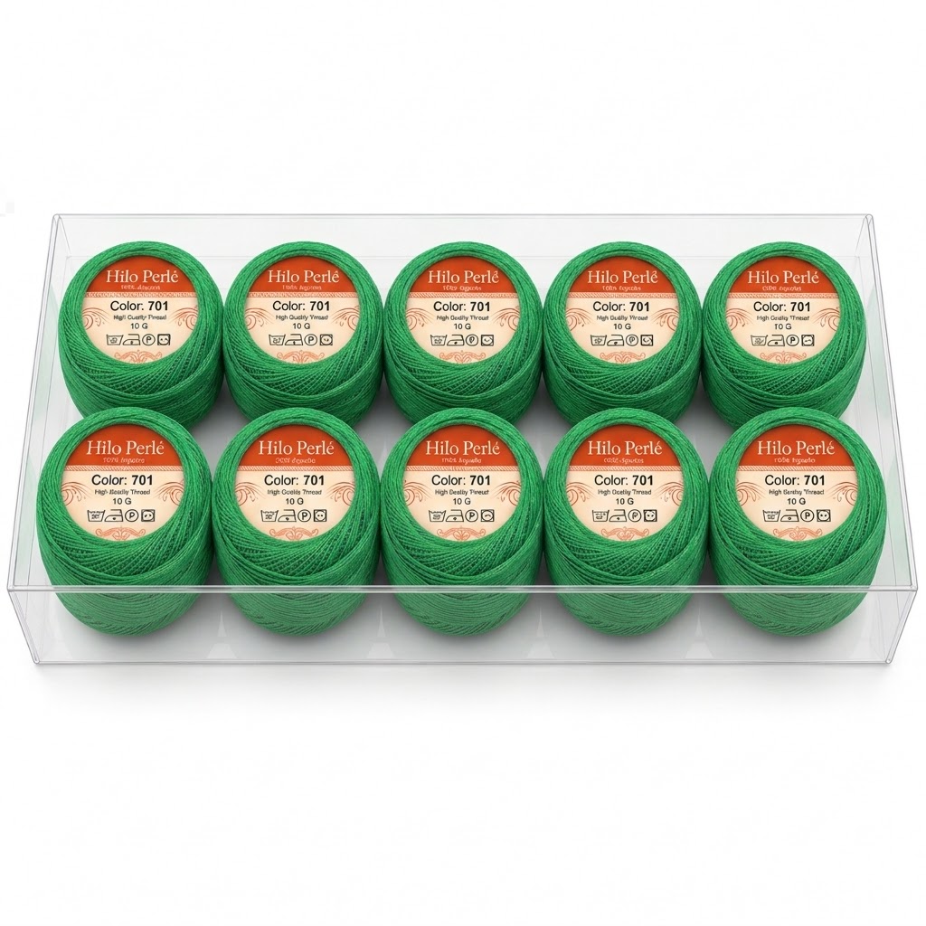 Hilo perlé para bordar #8 100% algodón Color Verde - 701 - 10 gramos por ovillo (Caja por 10 Ovillos) Hilo perlé para bordar #8 100% algodón Color Verde - 701 - 10 gramos por ovillo (Caja por 10 Ovillos)