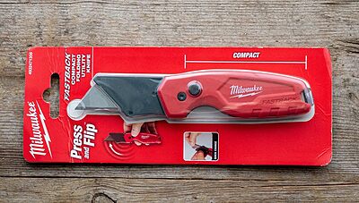 Milwaukee 48-22-1500 Fastback Compact Folding Utility Knife