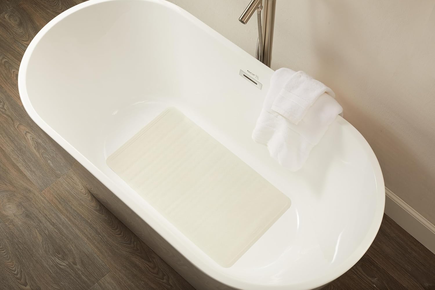 Rubbermaid Commercial Products Safti-Grip Bath Mat, Large, White, Suction-Backed