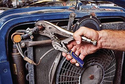 Irwin Tools IRWIN VISE-GRIP Locking Pliers, Fast Release, Curved Jaw with Wire Cutter, 10-Inch (IRHT82578) NEW