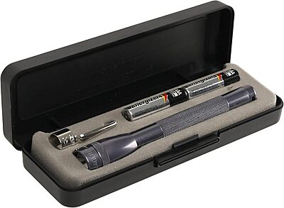 MAGLITE Mini Incandescent 2-Cell AAA Flashlight with Pocket Clip