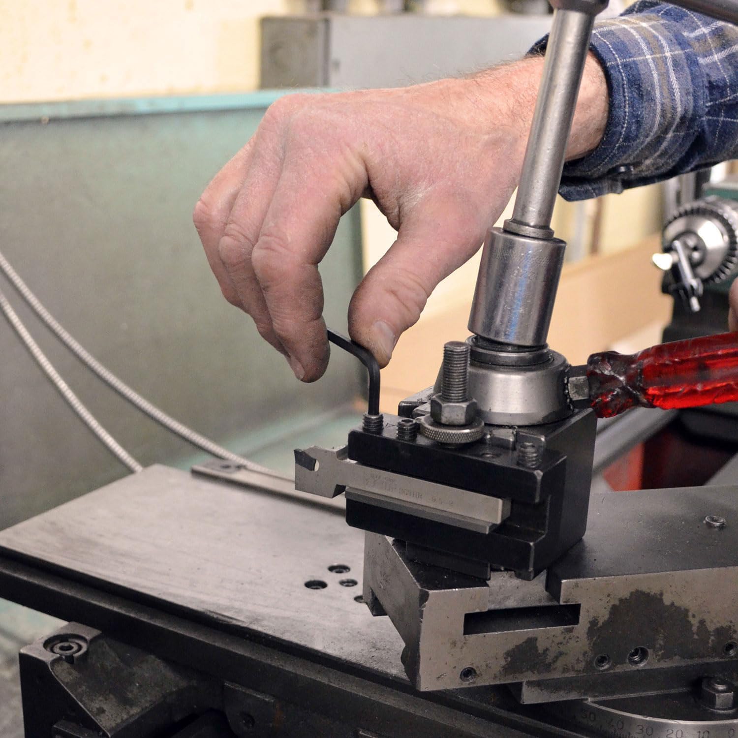 Bondhus 12137 Set of 13 Hex L-wrenches, Long Length, sizes .050-3/8"