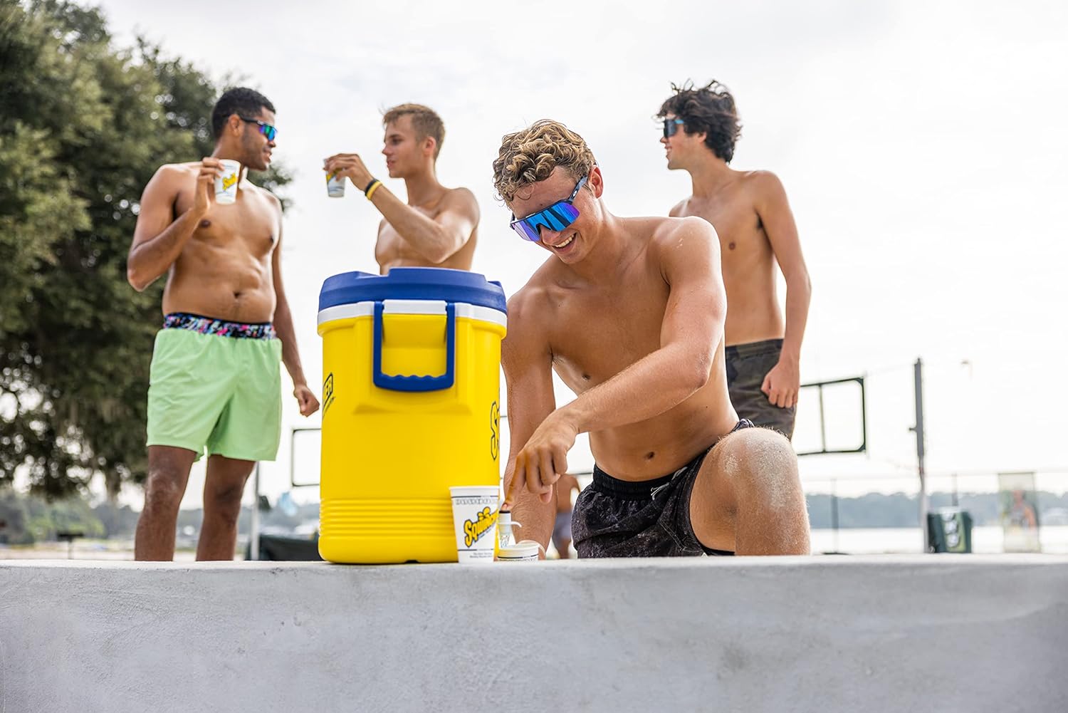 Sqwincher Powder Pack | Mixed Berry Flavored | Low Calorie | Low Sodium | Electrolyte Replenishment Hydration Drink Mix