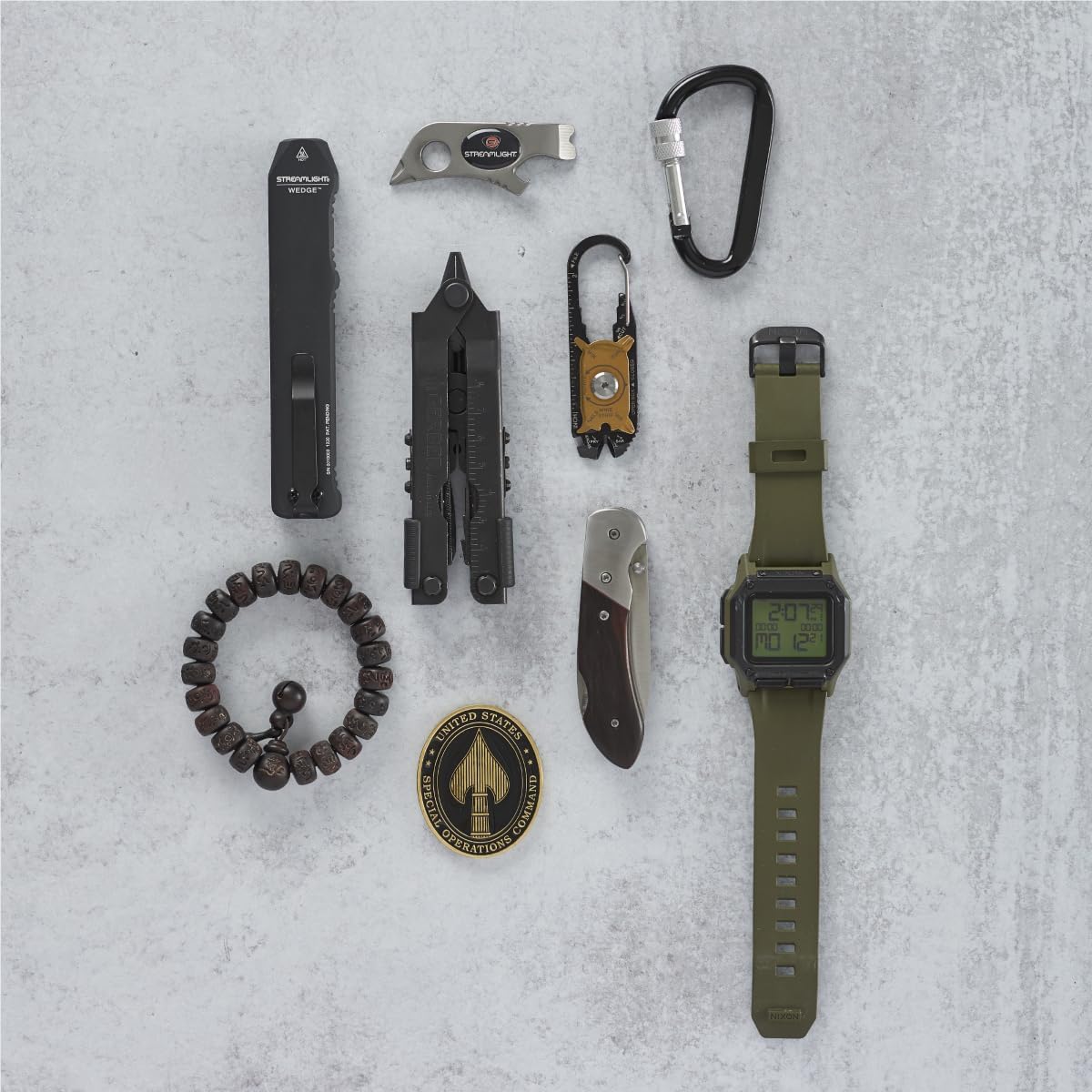 Streamlight 88814 Wedge 300-Lumen Slim Everyday Carry Flashlight, Includes USB-C Cable and Lanyard, Red