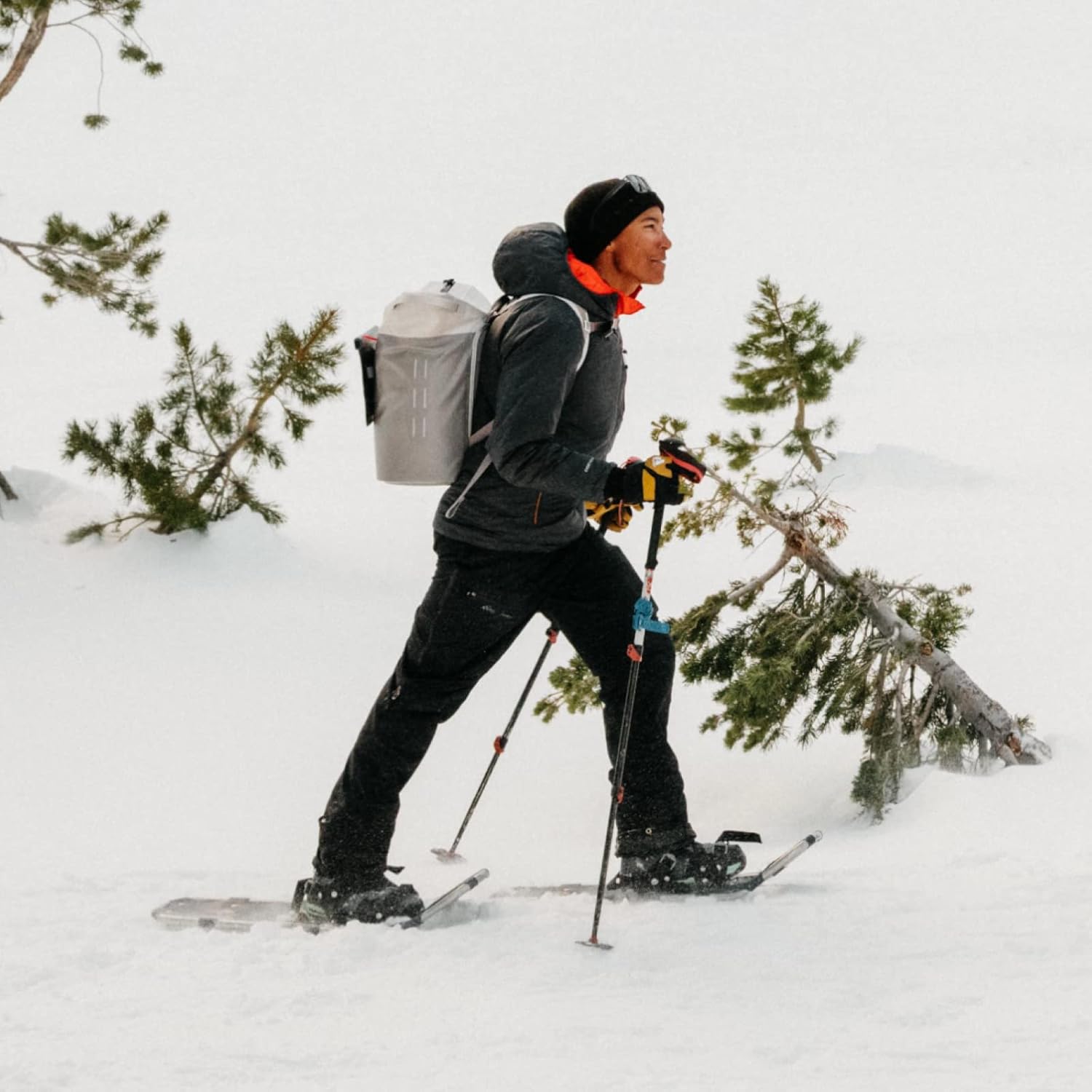 HYDRO FLASK Day Escape Insulated Soft Cooler Backpack