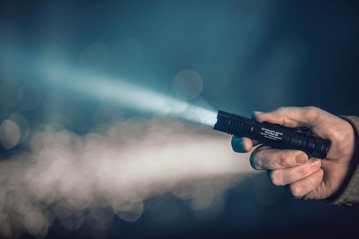 Streamlight 88031 ProTac 2L 350-Lumen EDC Professional Flashlight with CR123A Batteries, and Holster, Black