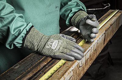 IRONCAT 6100 Metal Tamer TIG Welding Gloves - Fire-Resistant Silicone-Coated Palm