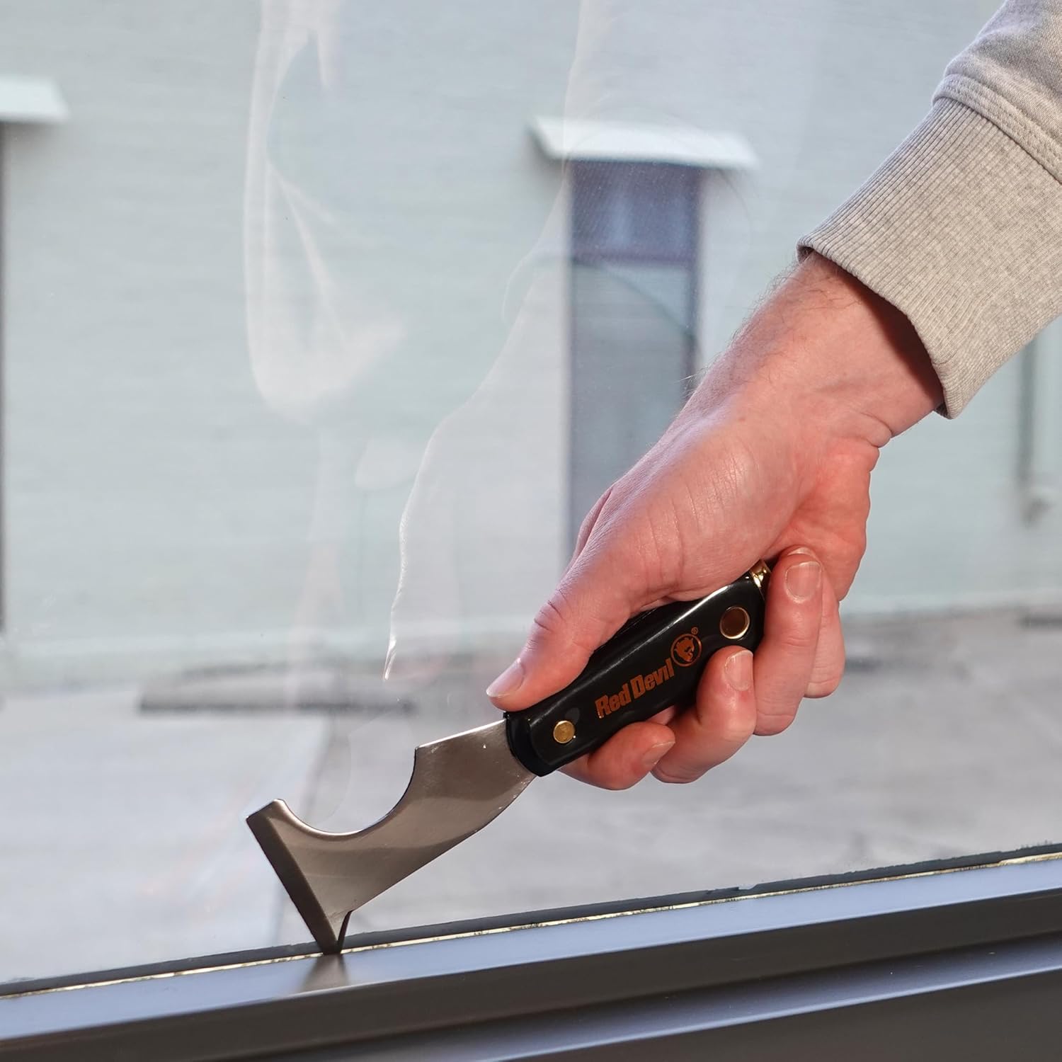 RED DEVIL 4251 6-in-1 Painters Tool: Scraper, Putty Knife, Roll Cleaner, Nail Setter, Gouger, Spreader