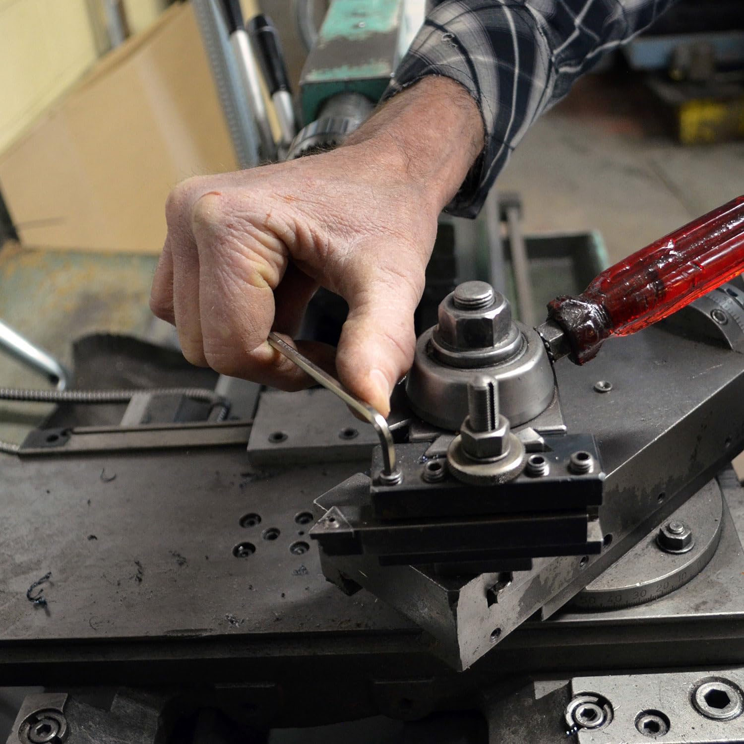 Bondhus 17099 Set of 9 Balldriver L-wrenches with BriteGuard Finish, Extra Long Length, sizes 1.5-10mm