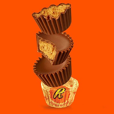 REESE'S Peanut Butter Cups Miniatures, Halloween Candy, Chocolate Candy, 56 Ounce Bulk Candy