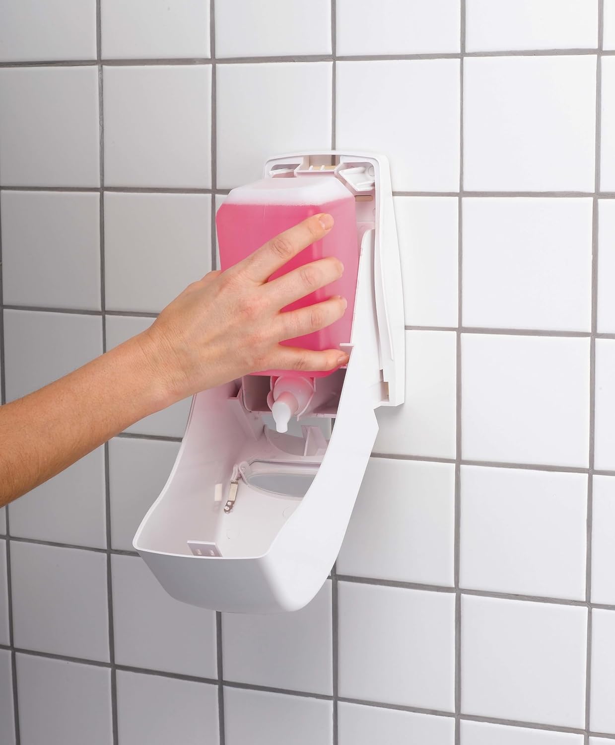 Scott® Essential™ High Capacity Manual Skin Care Dispenser (92144), White, 1.0 L capacity, 4.85" x 8.36" x 5.43" (Qty 1)