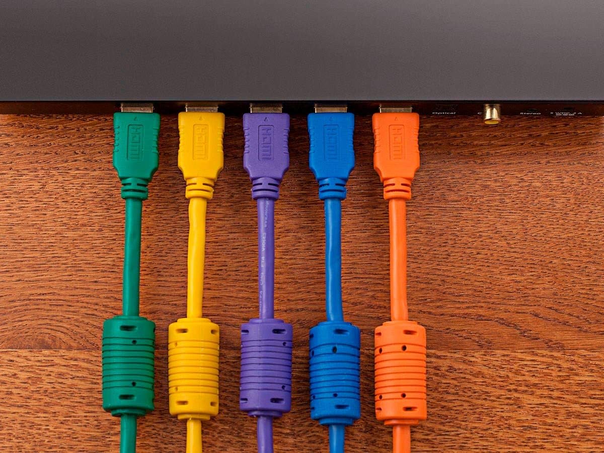 Monoprice 4K High Speed HDMI Cable - HDMI 2.0, 4K@60Hz, HDR, HDR10, Dolby Vision, 18Gbps, YUV 4:4:4, 28AWG - 6 Feet, Black