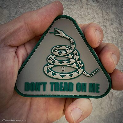 MAXPEDITION Don't Tread On Me PVC Morale Patch