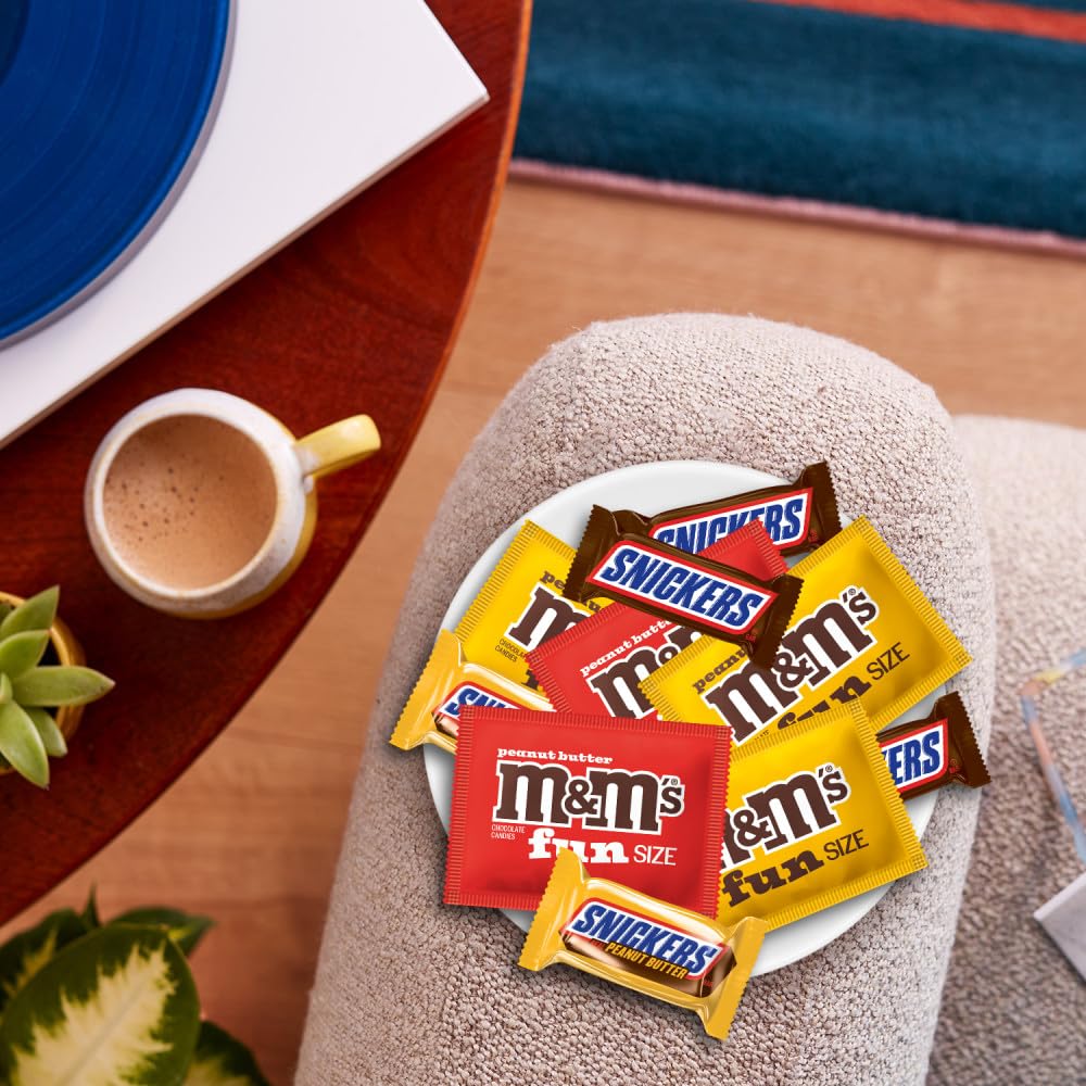 M&M'S Chocolate Candy and SNICKERS Fun Size Peanut and Peanut Butter Choclate Variety Assortment Candy Packs