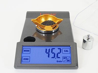 Lyman Products Pro-Touch 1500 Desktop Reloading Scale