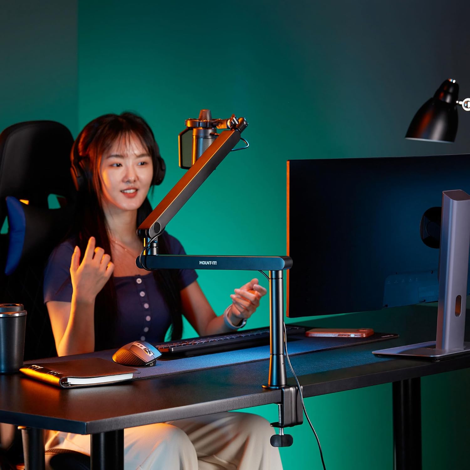 Mount-It! Mic Arm, Microphone Boom Arm, Adjustable Full Motion Mic Desk Mount, for Streaming, Gaming - to 27.8", Black