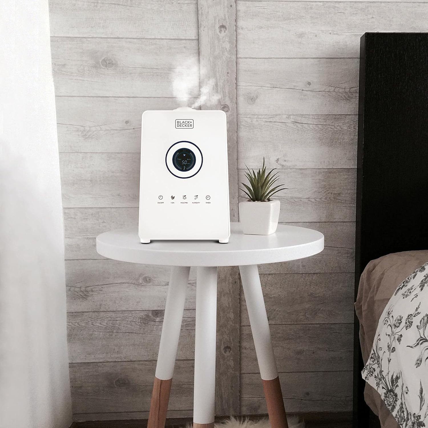 Black+Decker Ultrasonic Humidifier, Touch Display, 1.45 Gallons, 14inH x 9-7/8inW x 7-5/16inD