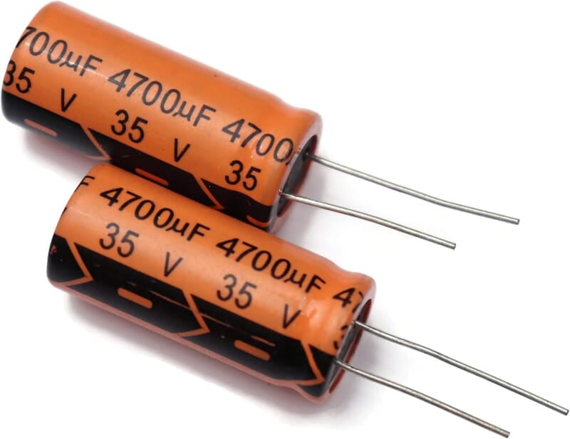 CAPACITOR 4700UF 35V
