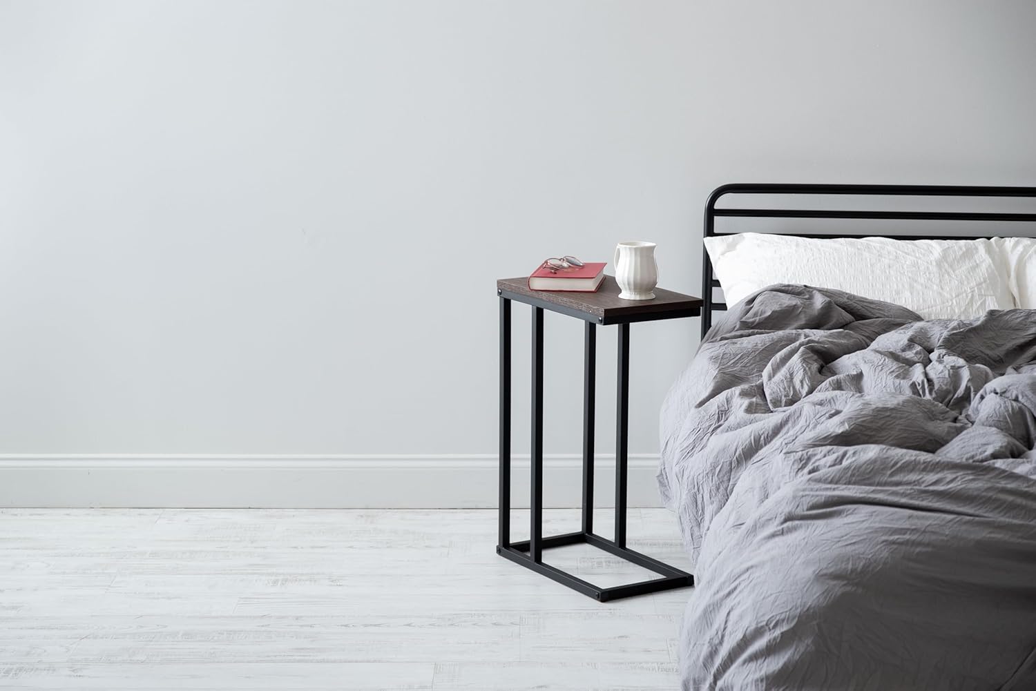 IRIS USA Wood and Metal Frame Side Table, Accent Sofa End Table Coffee Snack, Bedroom Night Stand, Living Room Computer Desk