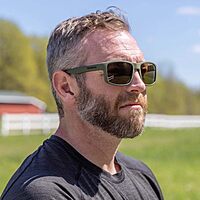 WAR BIRD Easy Day Polarized Sunglasses - Classic Style w/ Impact Resistant Lens - 100% UVA/UVB Blocking