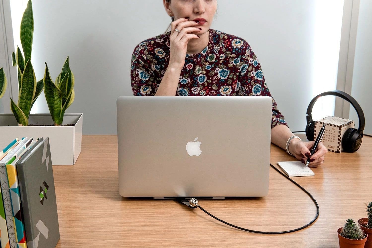 Compulocks Blade Universal Lock Slot Adapter Silver