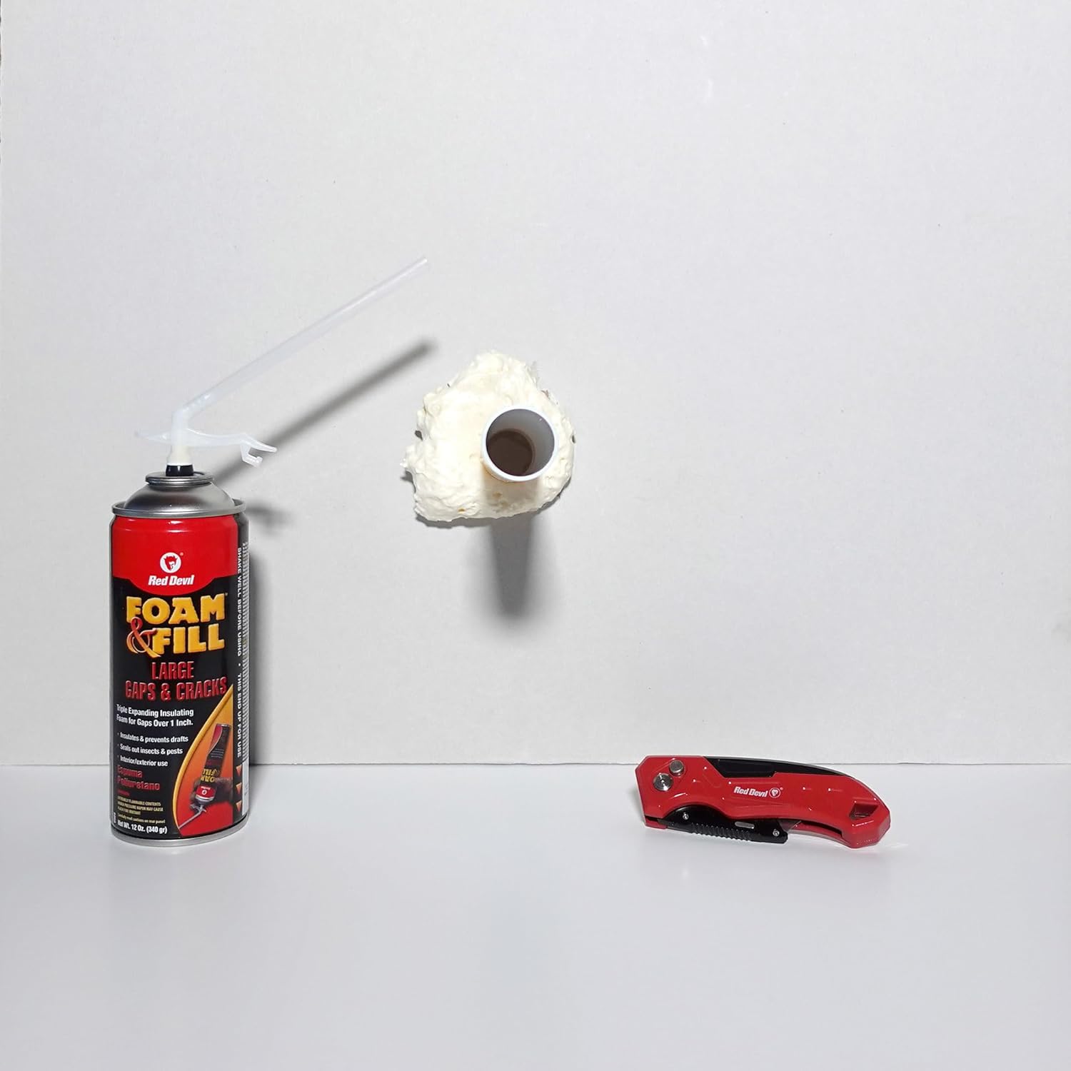 Red Devil 0909 Spray Foam, Fill Large Gaps & Cracks Expanding Insulation Polyurethane Foam Sealant, 12 Oz, Off White