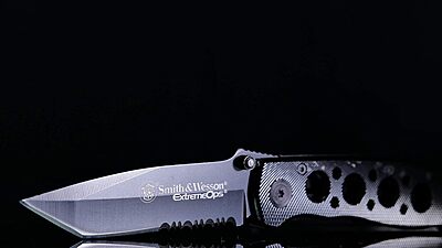 Smith & Wesson CK5TBS 7.4in High Carbon S.S. Folding Knife with a 3.2in Serrated Tanto Blade and Aluminum Handle for Outdoor, Tactical, Survival and EDC Box