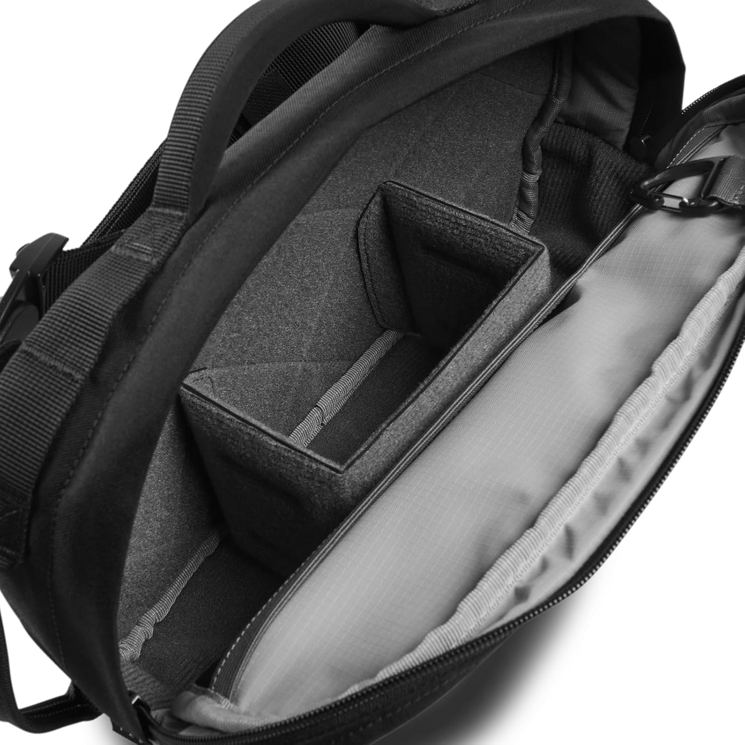 PELICAN Aegis Sling Pack