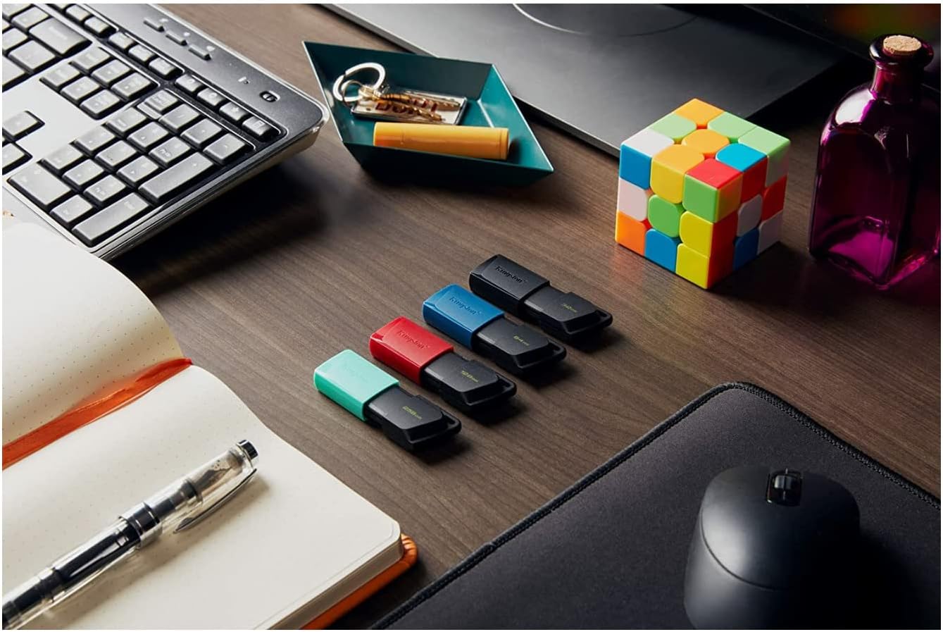 Kingston DataTraveler Exodia M USB 3.2 Gen 1 Flash Drive
