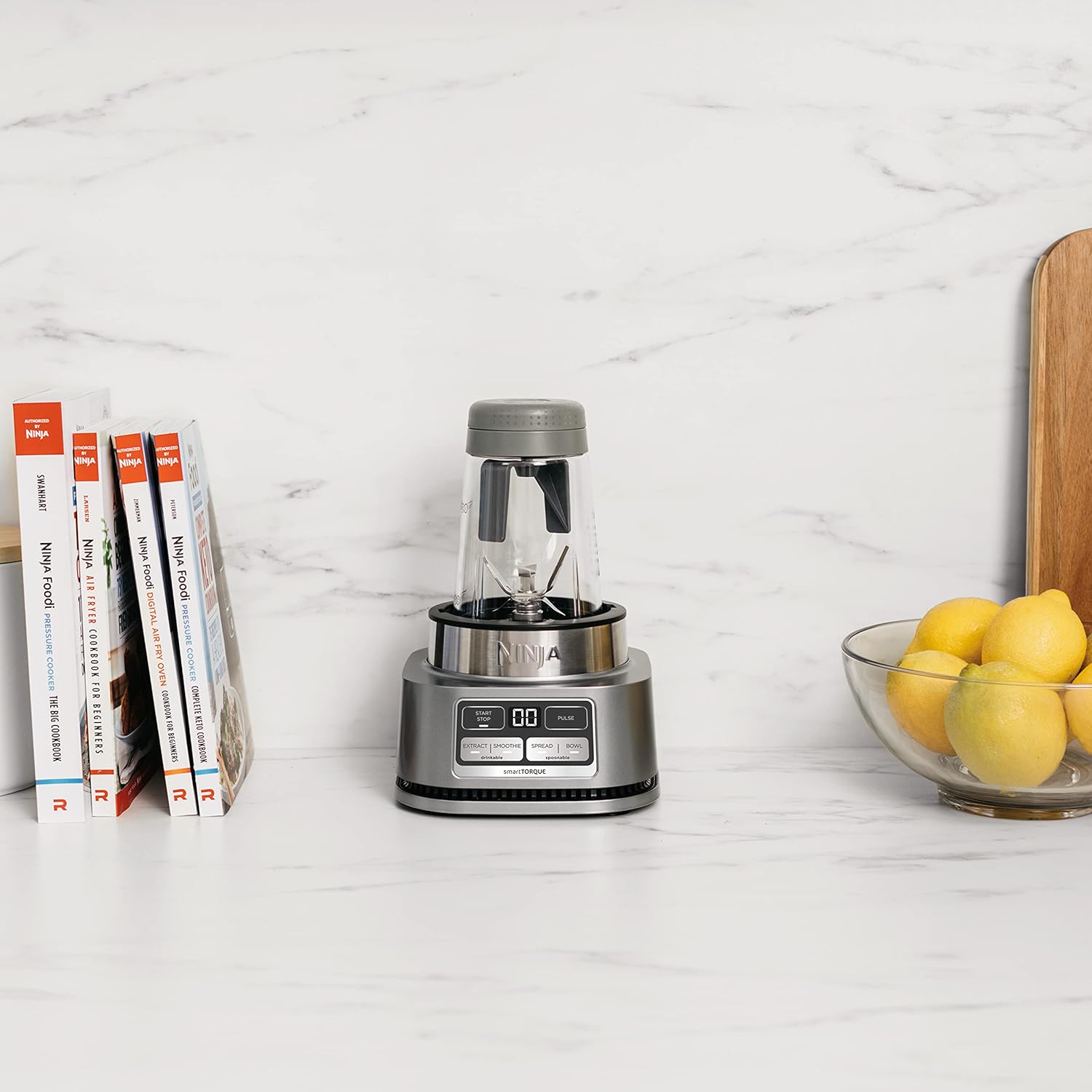 Ninja Blenders for Kitchen | Smoothie Blender, Mixer, Grinder - Premium Blending Performance for Sauces, Frozen Drinks