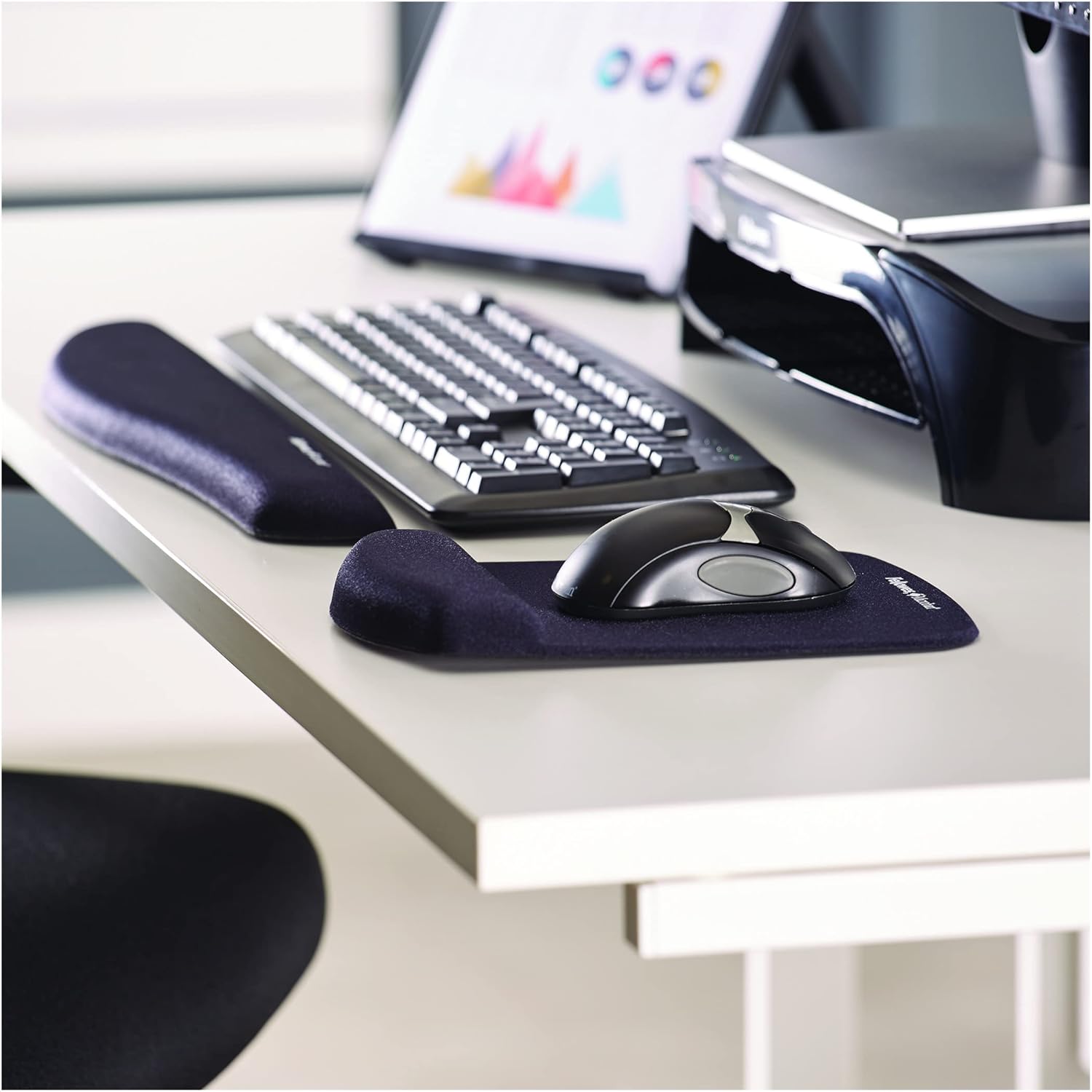 FELLOWES PlushTouch FoamFusion Keyboard Wrist Rest with MICROBAN