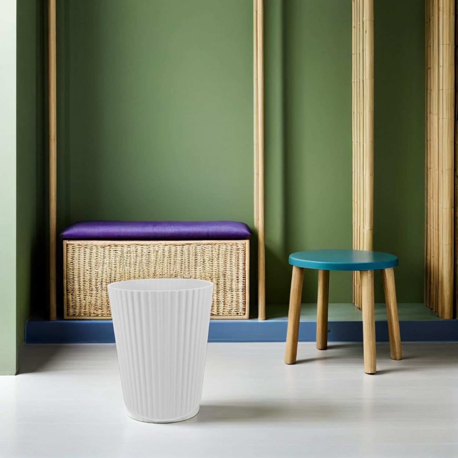 Cubo de Basura Redondo de Plástico Negro Mediano