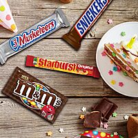 Mars M&M'S, SNICKERS, 3 MUSKETEERS, SKITTLES & STARBURST Variety Pack Full Size Bulk Candy Assortment, 56.11 oz, 30 Count 56.11 Ounce (Pack of 1)