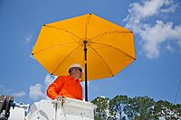 Lapco FR LAP-UM7VB Heavy-Duty Construction Umbrella, Vinyl, 7', Blue 7 FT LAP-UM7VB BLUE