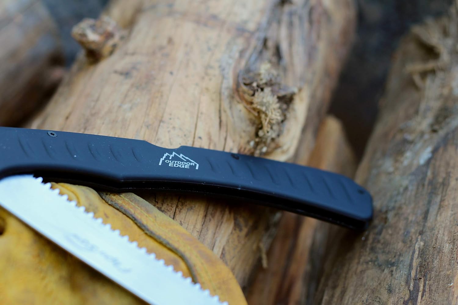OUTDOOR EDGE Flip N' Saw / Flip N' Zip Folding Saw with 65Mn Spring Steel and Triple-Ground Teeth