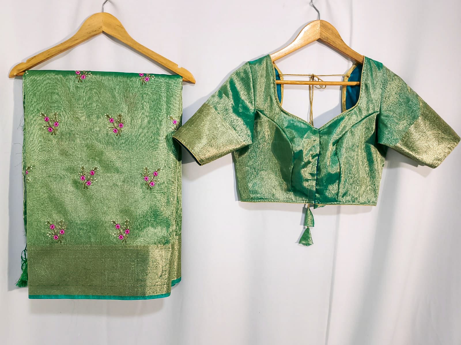 N755:Ready To Ship Beautiful Soft Tissue Silk Saree With Stitched Blouse
