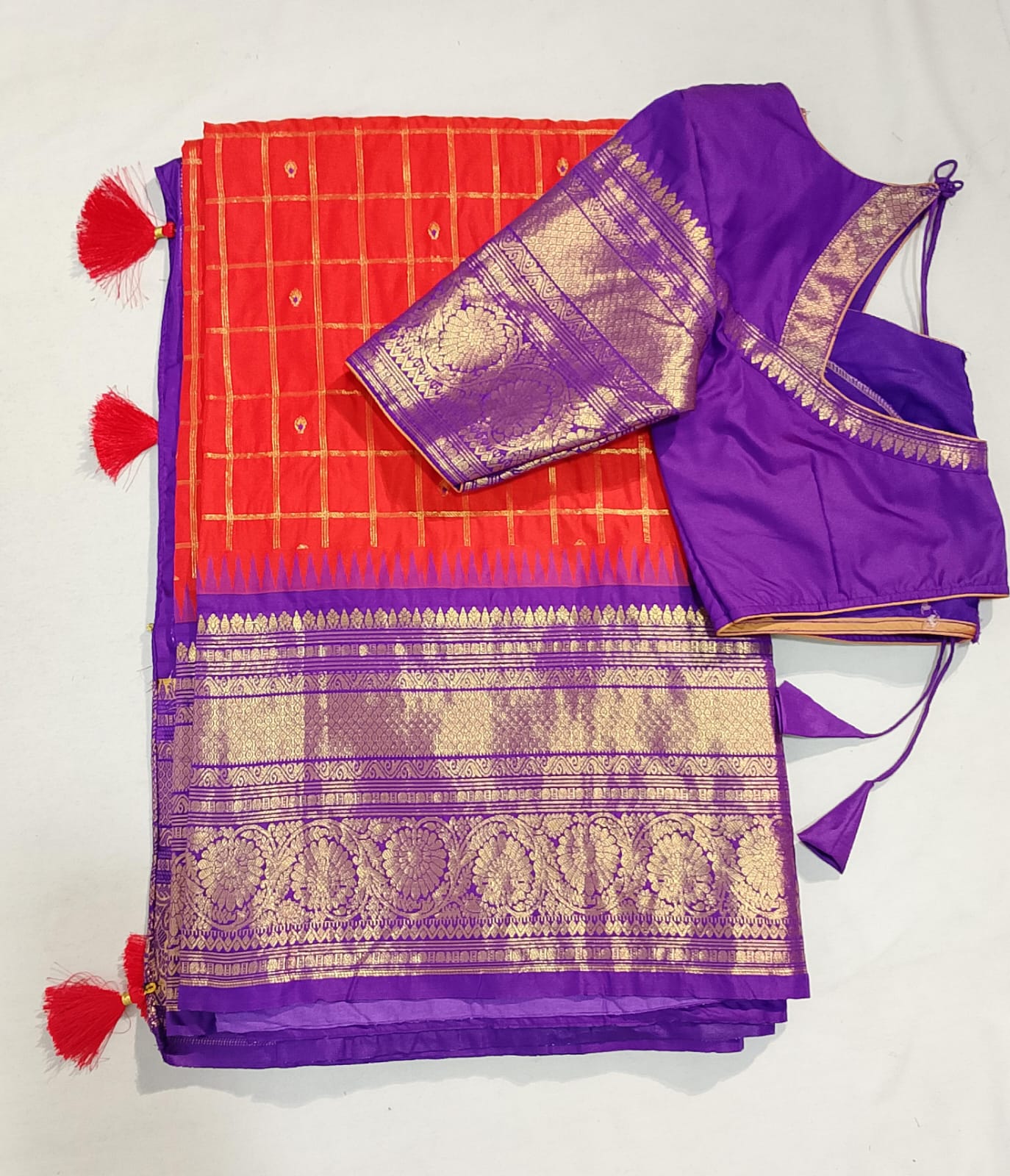 N137: Ready To Ship Beautiful Saree With Stitched Blouse