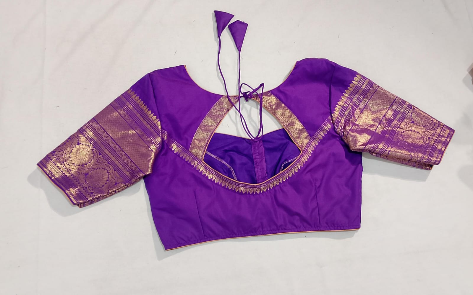 N137: Ready To Ship Beautiful Saree With Stitched Blouse