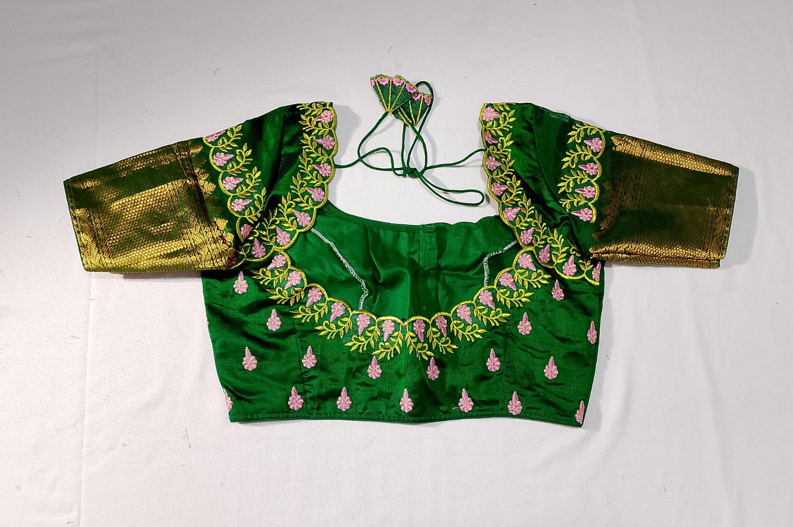 N601 Ready To Ship Beautiful Saree With Stitched Blouse