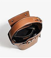 Z HAND BUCKET BAG DARK BROWN