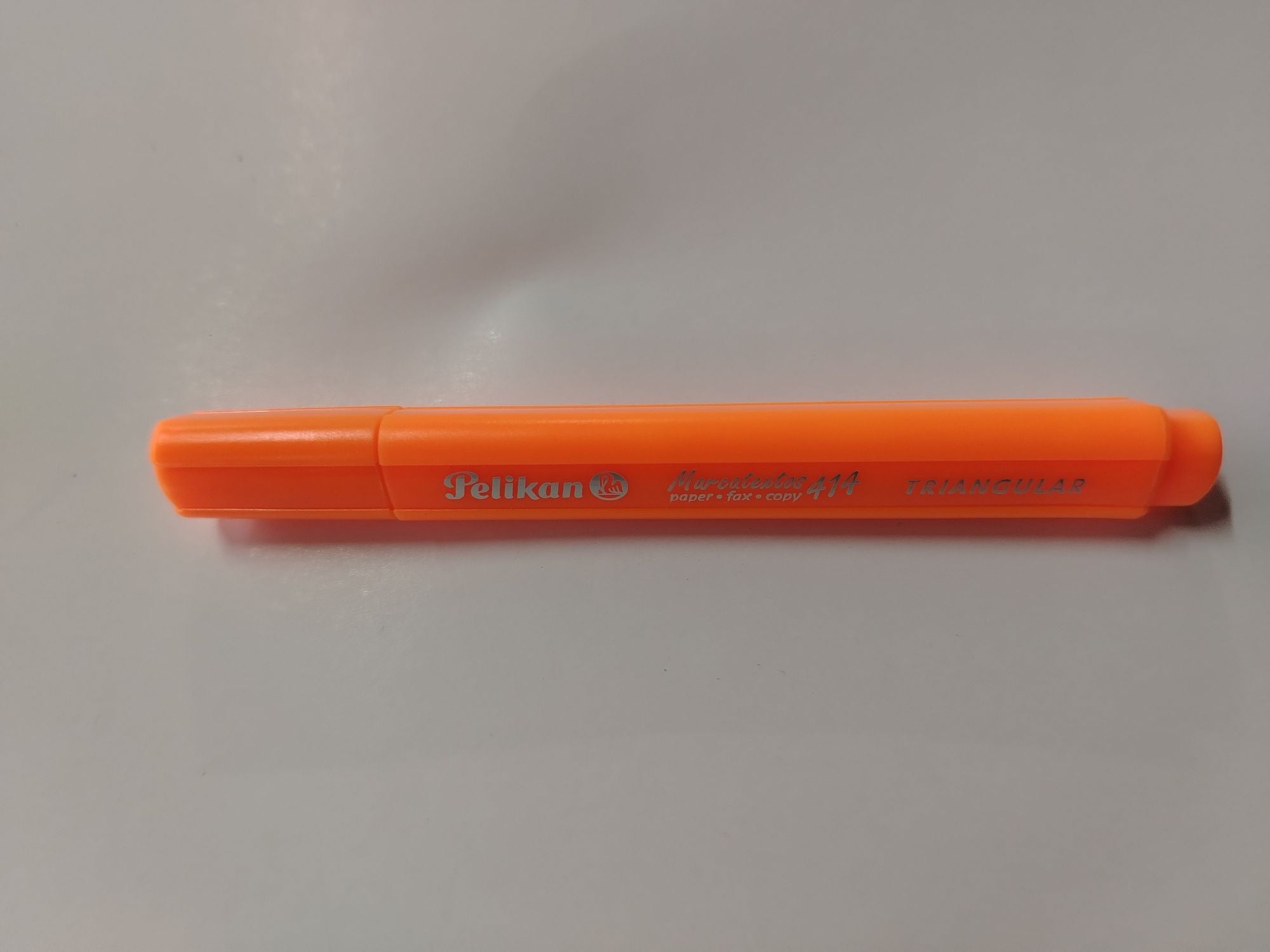 RESALTADOR PELIKAN 414 NARANJA TRIANGULAR