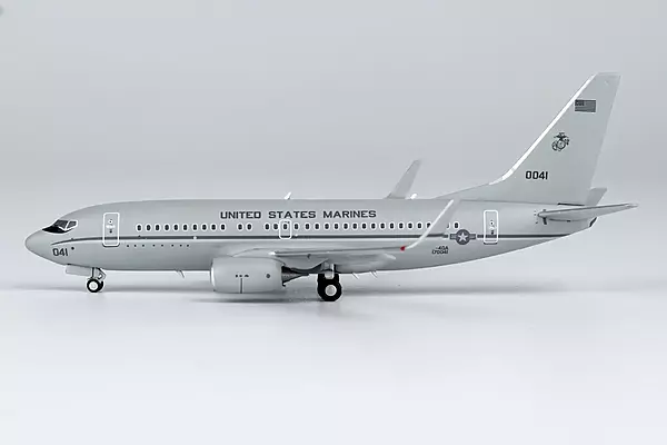 USA - Marines C-40A Clipper (737-7AFC)
