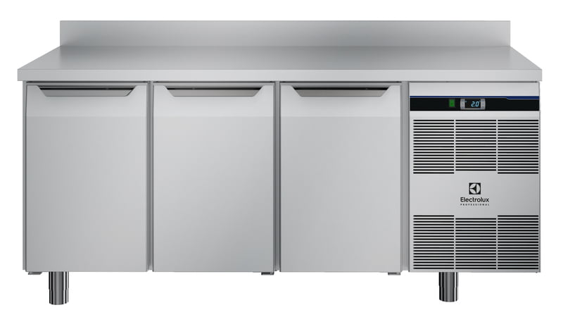 790560 3-DOOR REFRIGERATED COUNTER A304 SPLASHBACK 600x400 R290