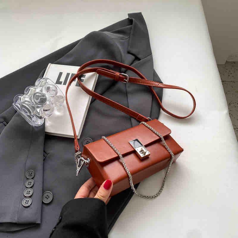 TEXTURED MINI SHOULDER BAG